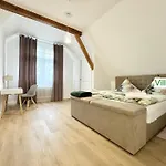 Emg Nah Duesseldorf Essen Dortmund, Familien Gruppen Bis 27 Personen, 3 Kuechen, Kaminofen, Terrasse