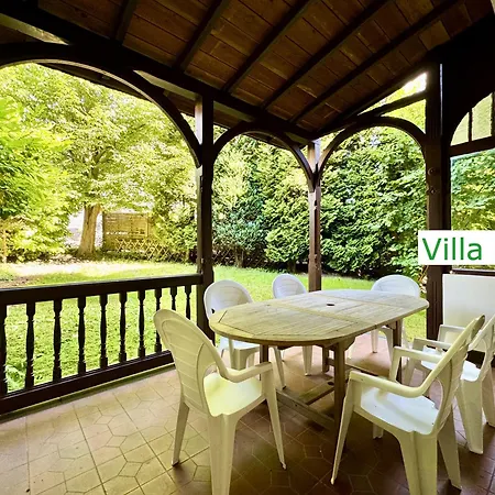 Emg Nah Duesseldorf Essen Dortmund, Familien Gruppen Bis 27 Personen, 3 Kuechen, Kaminofen, Terrasse *