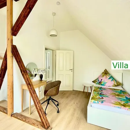 Willa Emg Nah Duesseldorf Essen Dortmund, Familien Gruppen Bis 27 Personen, 3 Kuechen, Kaminofen, Terrasse