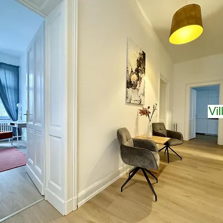 Emg Nah Duesseldorf Essen Dortmund, Familien Gruppen Bis 27 Personen, 3 Kuechen, Kaminofen, Terrasse Willa