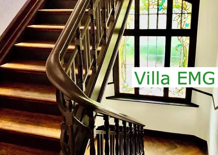 Villa Emg Nah Duesseldorf Essen Dortmund, Familien Gruppen Bis 27 Personen, 3 Kuechen, Kaminofen, Terrasse *