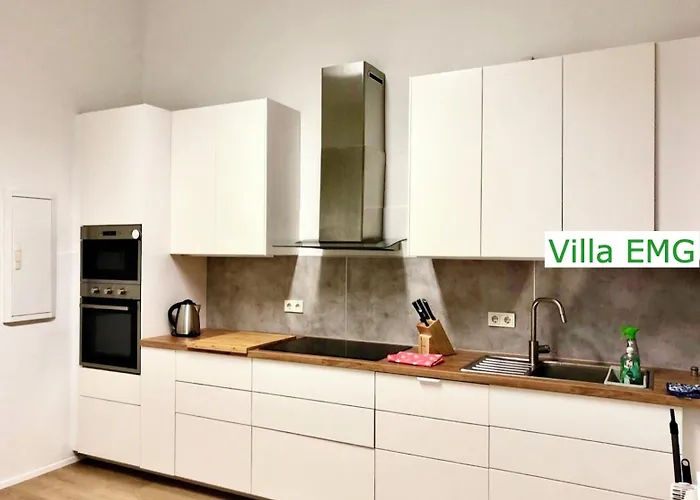 Emg Nah Duesseldorf Essen Dortmund, Familien Gruppen Bis 27 Personen, 3 Kuechen, Kaminofen, Terrasse * Velbert