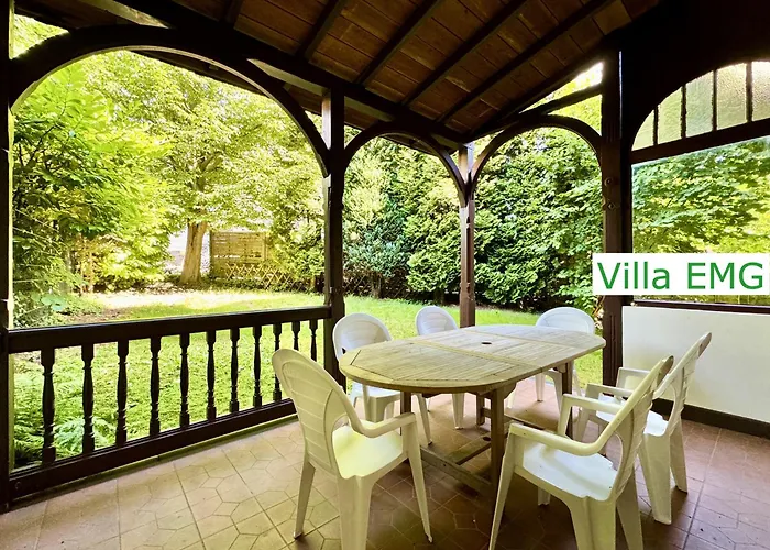 Emg Nah Duesseldorf Essen Dortmund, Familien Gruppen Bis 27 Personen, 3 Kuechen, Kaminofen, Terrasse *