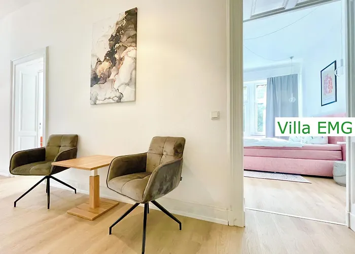 Emg Nah Duesseldorf Essen Dortmund, Familien Gruppen Bis 27 Personen, 3 Kuechen, Kaminofen, Terrasse Velbert