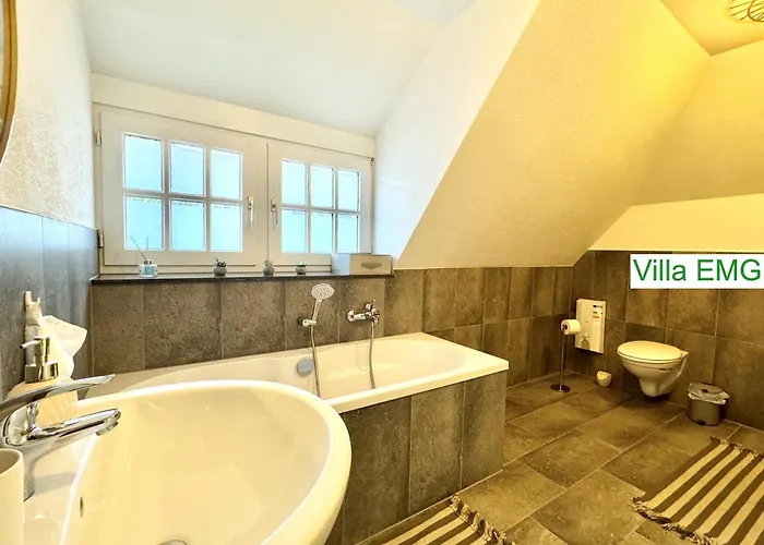 Emg Nah Duesseldorf Essen Dortmund, Familien Gruppen Bis 27 Personen, 3 Kuechen, Kaminofen, Terrasse * Velbert