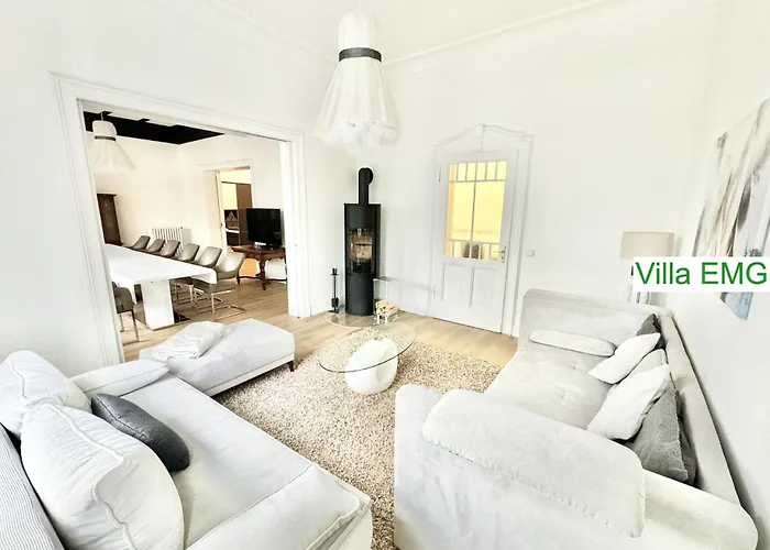 Emg Nah Duesseldorf Essen Dortmund, Familien Gruppen Bis 27 Personen, 3 Kuechen, Kaminofen, Terrasse Villa *